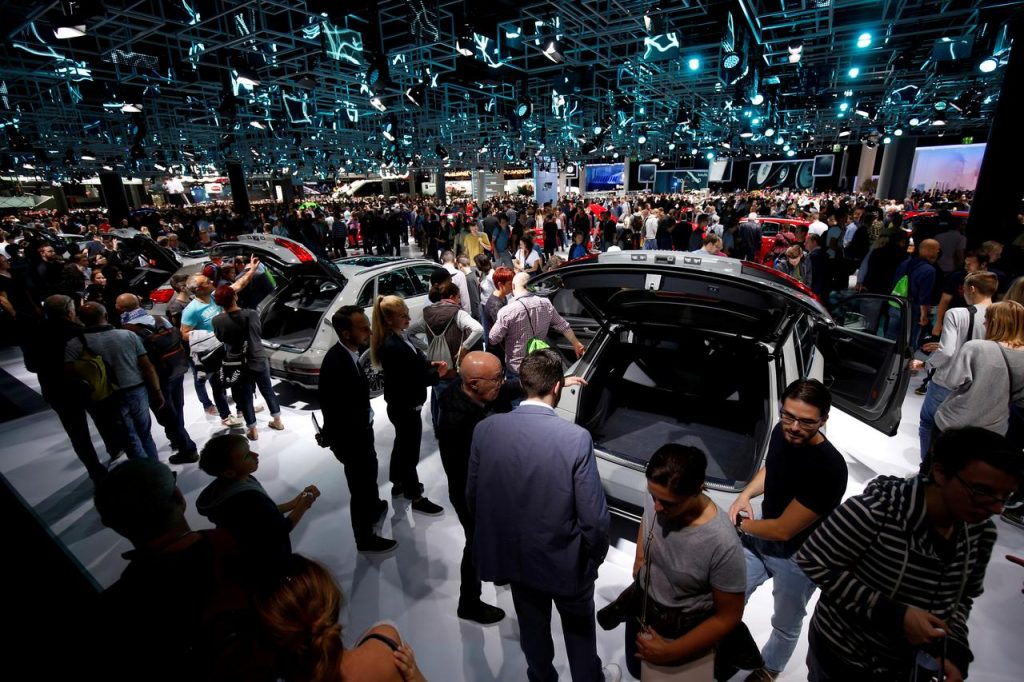 ข่าวรถวันนี้ : ตลาดรถยนต์เดือนมีนาคม ยอดขายรวม 60,105 คัน ลดลง 41.7%