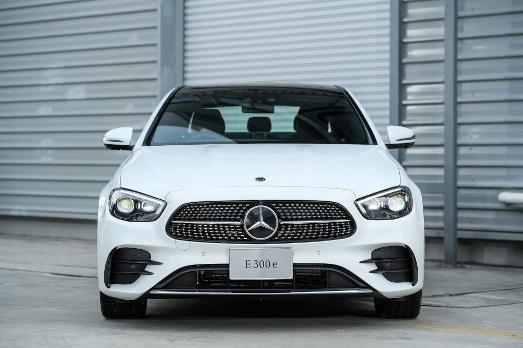 รีวิวรถใหม่ 2021 : เมอร์เซเดส-เบนซ์เผยโฉม Mercedes-Benz The new E-Class ใหม่