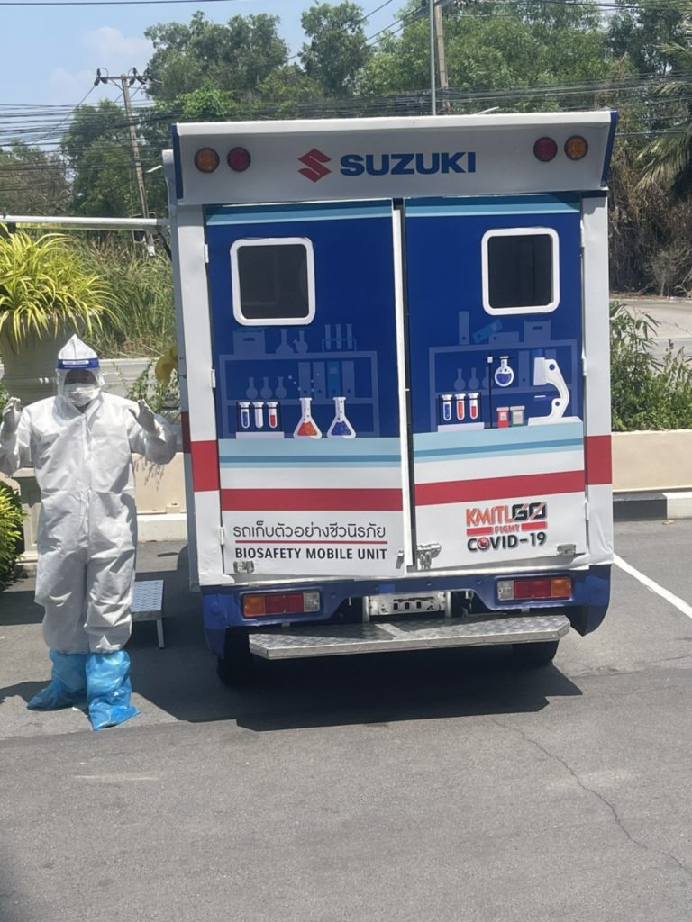 ข่าวรถวันนี้ (10/04/2021) : ‘ซูซูกิ’ ผนึกกำลัง ‘หมอแล็บแพนด้า’ นำ SUZUKI CARRY Biosafety Mobile Unit ออกตรวจเชิงรุกโควิด-19 ฟรี ลดความแออัดจากโรงพยาบาลในพื้นที่เสี่ยง จ.สมุทรปราการ