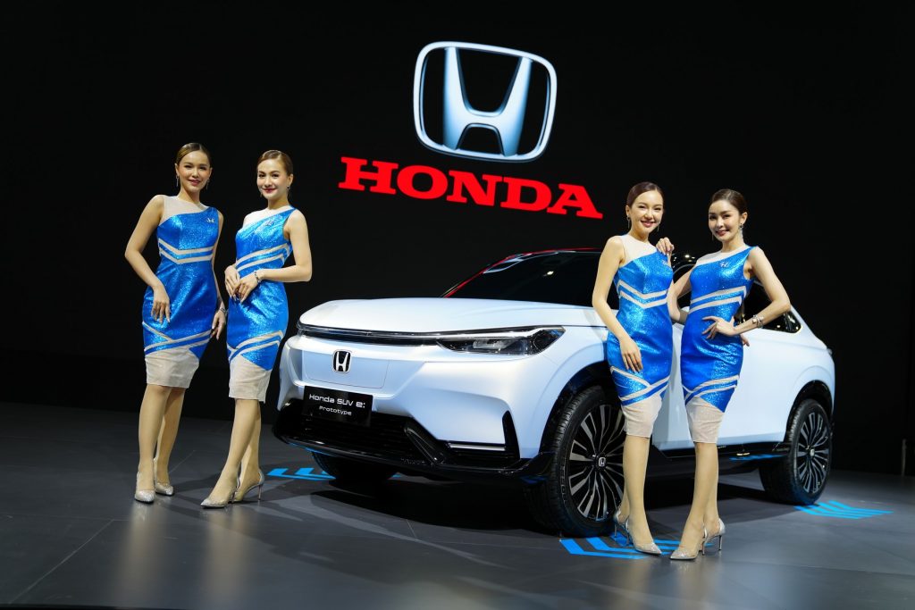 ข่าวรถวันนี้ : ฮอนด้า จัดแสดง Honda SUV e:Prototype รถไฟฟ้าต้นแบบ และ Honda Civic Type R ที่สุดแห่งยนตรกรรมความสปอร์ต ในงาน Motor Expo 2022