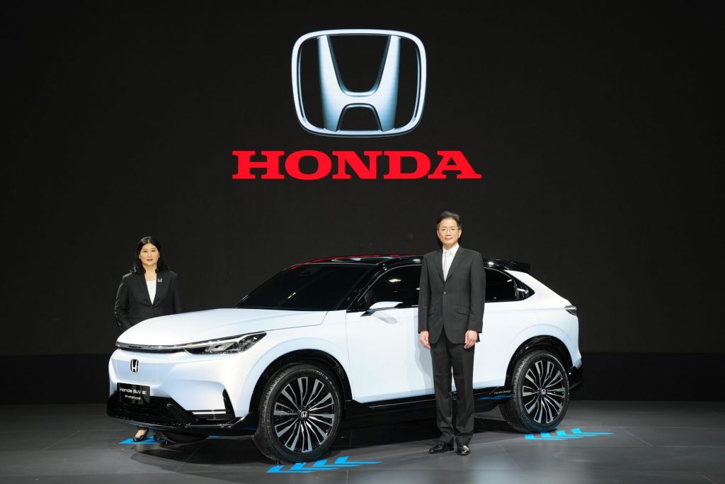 ข่าวรถวันนี้ : ฮอนด้า จัดแสดง Honda SUV e:Prototype รถไฟฟ้าต้นแบบ และ Honda Civic Type R ที่สุดแห่งยนตรกรรมความสปอร์ต ในงาน Motor Expo 2022