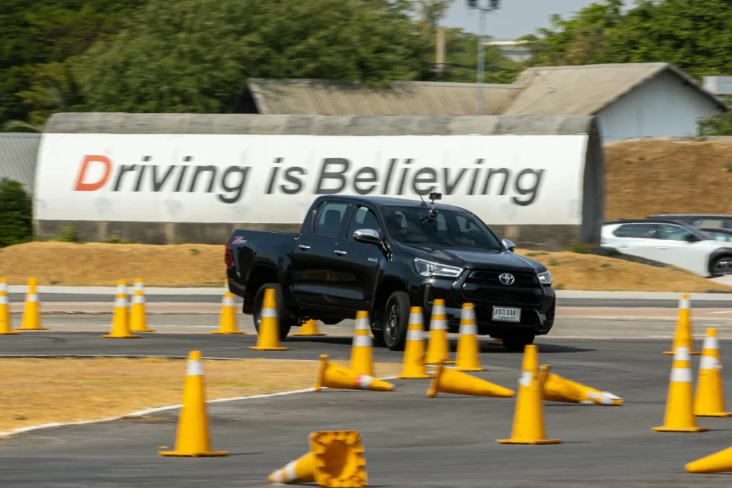 ข่าวรถวันนี้ : “Toyota Hilux Revo D ท้าสถิติจ้าวสลาลอม” นัดชิงชนะเลิศ สุดเร้าใจด้วยสมรรถนะเหนือชั้นของ Hilux REVO D